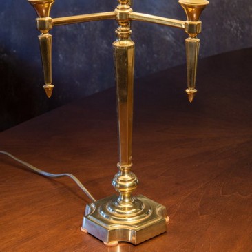 Винтажная бронзовая кабинетная настольная лампа